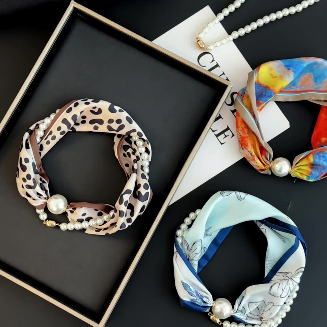 Silk Neck Scarf - Kadınlar için Manyetik Tokalı İnci Detaylı