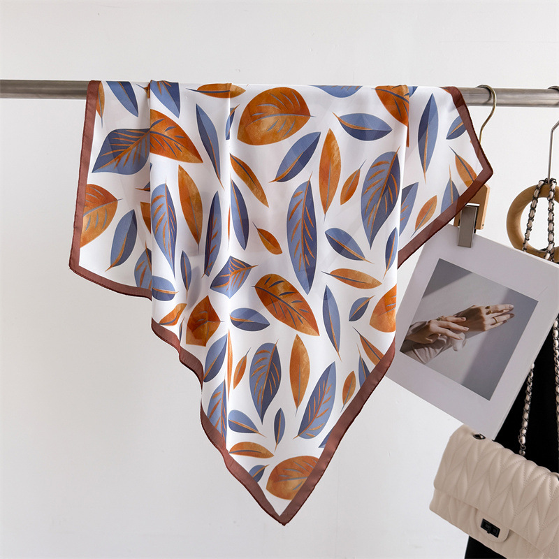 Face Scarf Mask - Lüks Marka Baskı 70 cm Kare