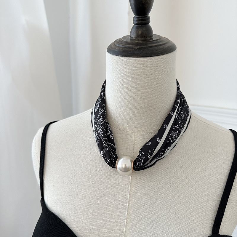 Kadınlar için Manyetik Tokalı  - Silk Neck Scarf incelemesi ve fiyatı