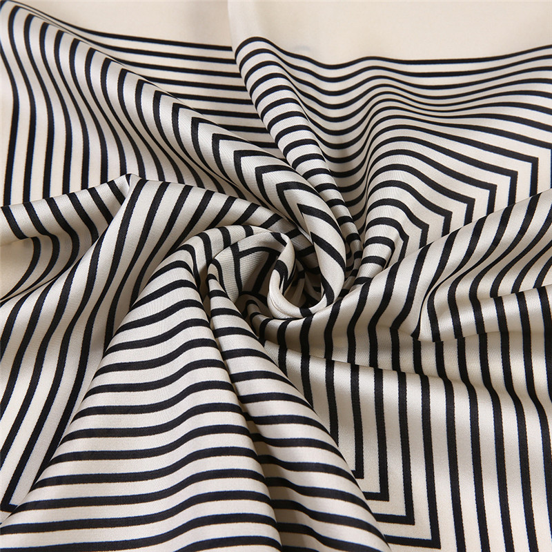 Saçak Çerçeve Kare Eşarp Banda - Silk Tie Striped incelemesi ve fiyatı